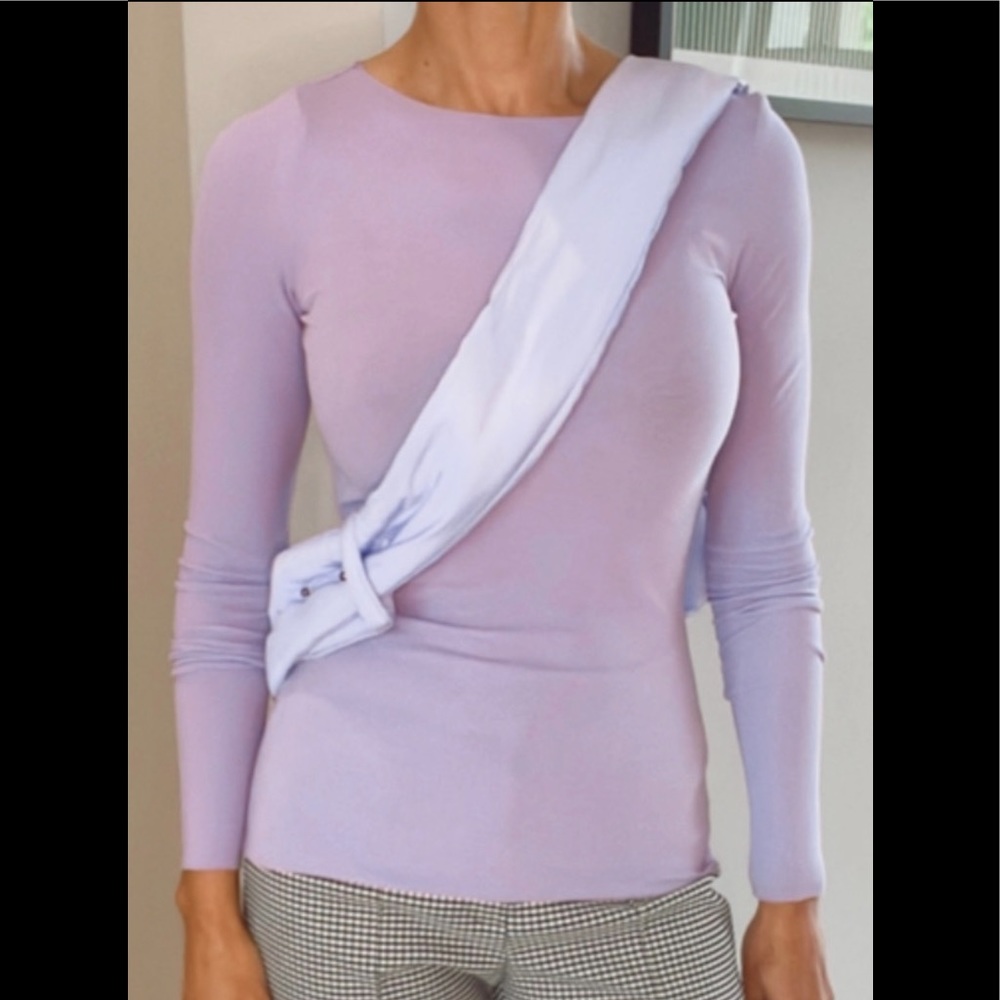 Long sleeve T-shirt. Beautiful lilac color. Stretch fabric